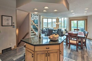 Interior - Ski-In, Ski-Out Townhome w/Lutsen Mtn Views! (Lutsen)