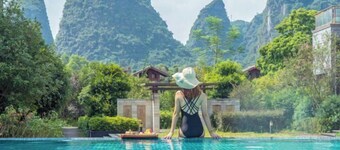 Panlong Lishore Resort (Yangshuo West Street Liriver)