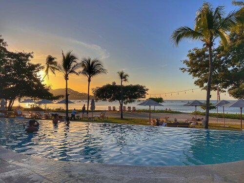 Pacifico L1302 - Ground Floor - Gated Community