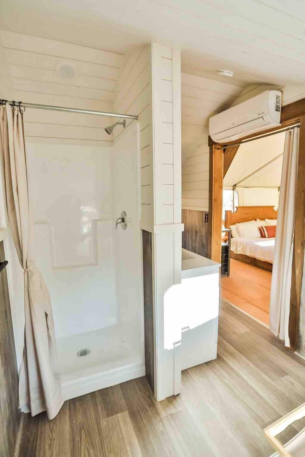 Bathtub, hair dryer
