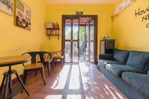 Lobby - Qingyuan Guesthouse (Shanghai)