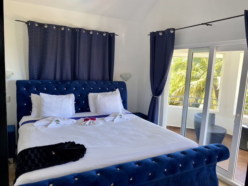 7 chambres, fer et planche à repasser, lit parapluie, Wi-Fi gratuit