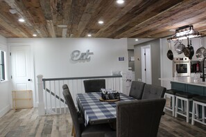 Dining - High tech modern farmhouse in Franklin, NY (Franklin)