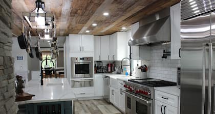 High tech modern farmhouse in Franklin, NY