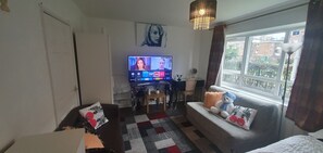 1 多间卧室、熨斗/熨衣板、免费 WiFi、床单