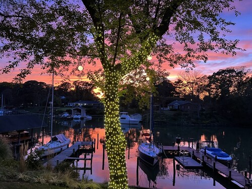 Huge deck overlooking water