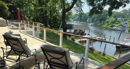 Huge deck overlooking water