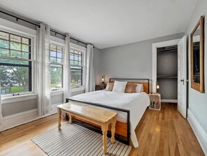 2 bedrooms, WiFi - Charming South Minneapolis Bungalow (Minneapolis)