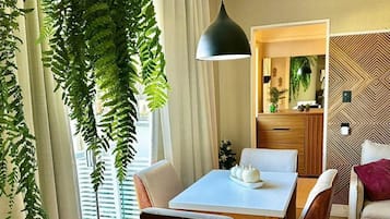 Deluxe Apartment, Mountain View | Garden view