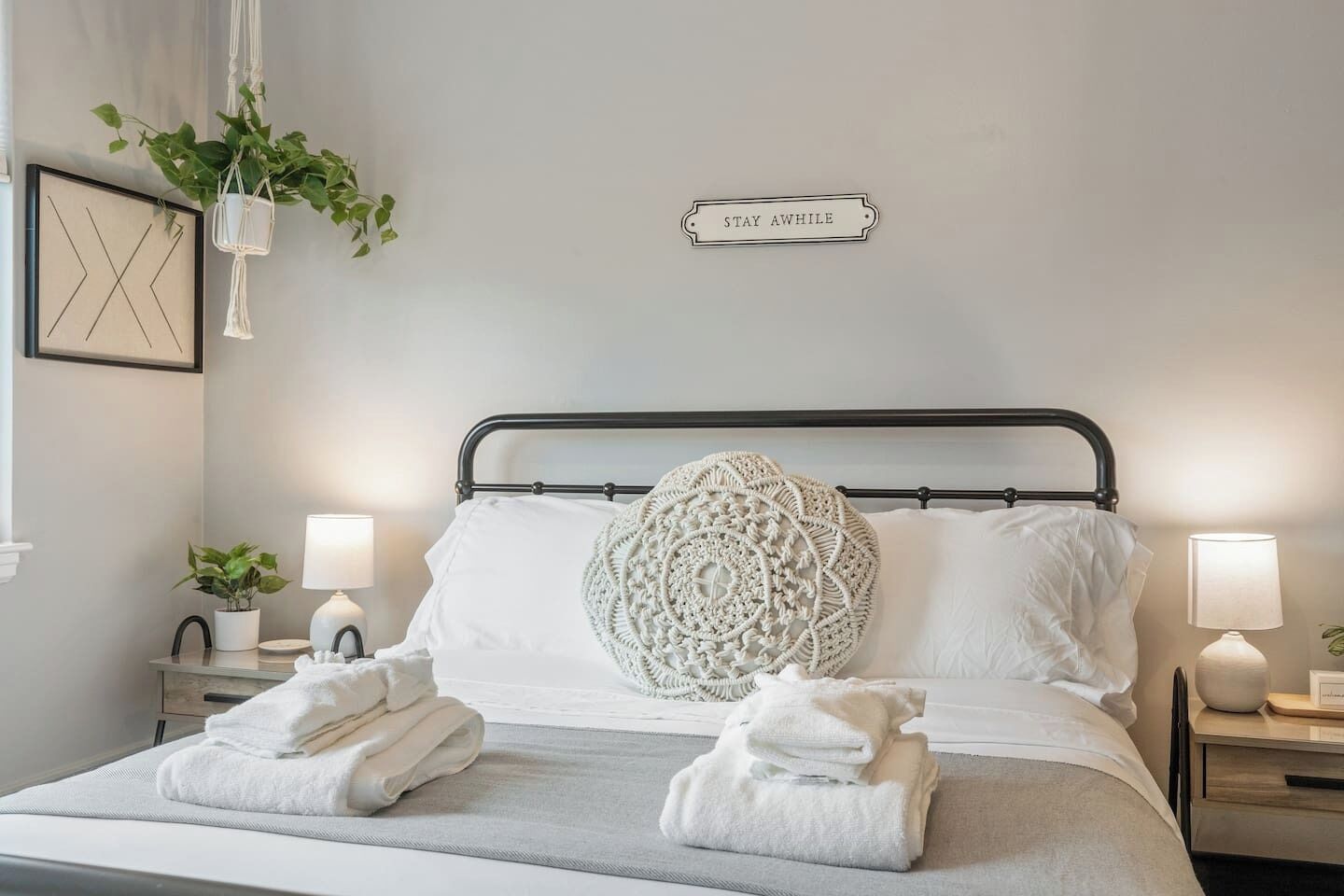 3 dormitoris, planxa i posts de planxar, un bressol de viatge i wifi 