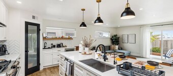 LuxoStays | ! Modern 3B #KING bed #SFO#Family