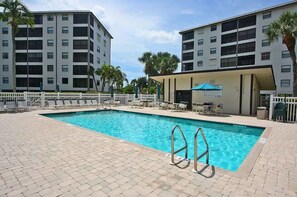 Pool - Estero Cove 341 (Fort Myers Beach)