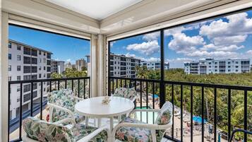 Condo, 2 Queen Beds, Balcony, Pool View | Property grounds