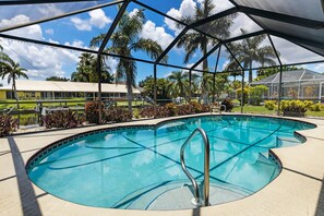 Pool - Villa Prestige Worldwide (Cape Coral)