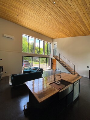 Interior - Modern ski retreat less than 5 minutes for jay peak - Pet Friendly (Jay)