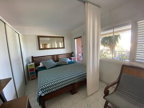 1 bedroom, desk, iron/ironing board, travel cot