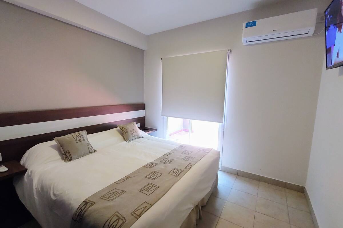 standard studio suite | down duvets, free wifi, bed sheets