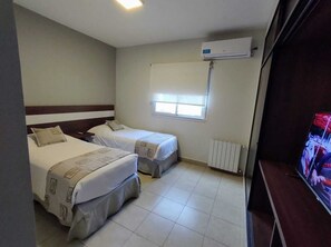Standard Studio Suite | Down duvets, free WiFi, bed sheets - Urquiza Suites Salta (Salta)