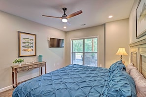 1 bedroom, iron/ironing board, Internet, bed sheets - Dtwn Bull Shoals Condo: 1 Mi to Lake Access! (Bull Shoals)
