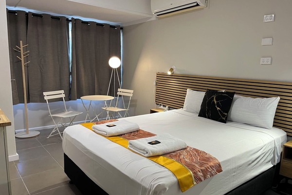 Deluxe Room | Desk, iron/ironing board, free WiFi