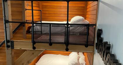 ►New! Unique Custom Crafted Train Station Lodge W/ private walking trails