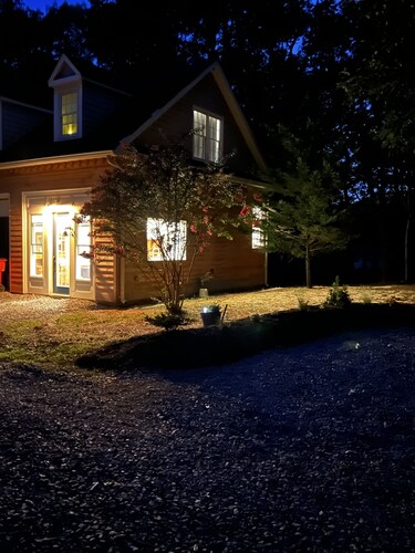 ►New! Unique Custom Crafted Train Station Lodge W/ private walking trails