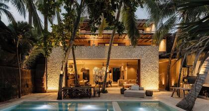 Villa Mariola, Tulum – Beachfront • Chef Included