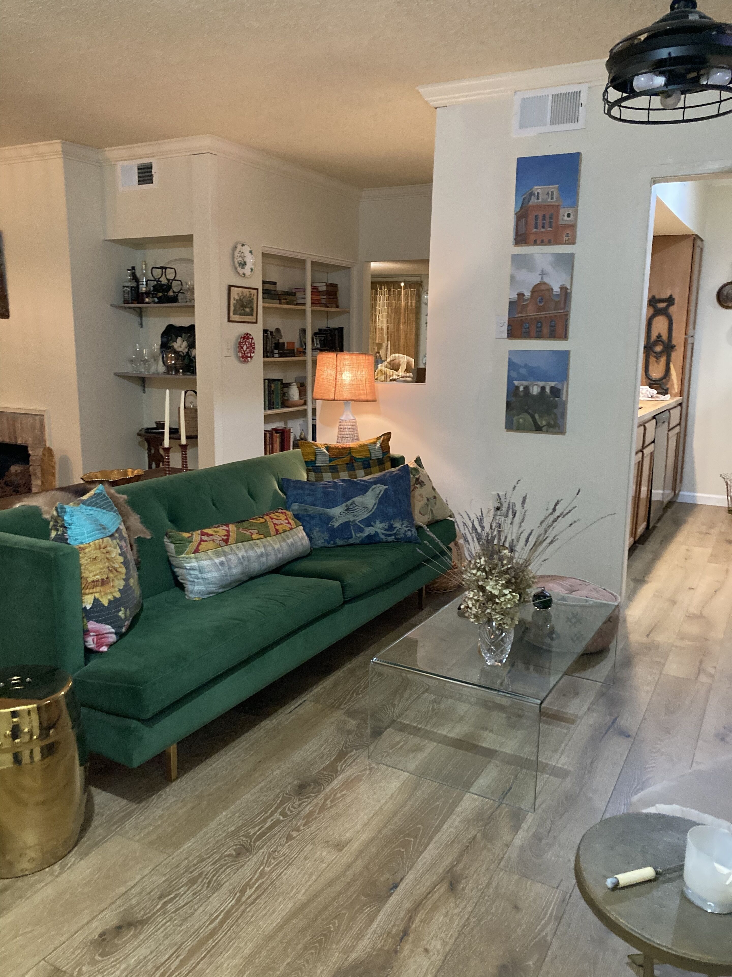 Peaceful fully furnished updated  corporate condo close to hospitals 