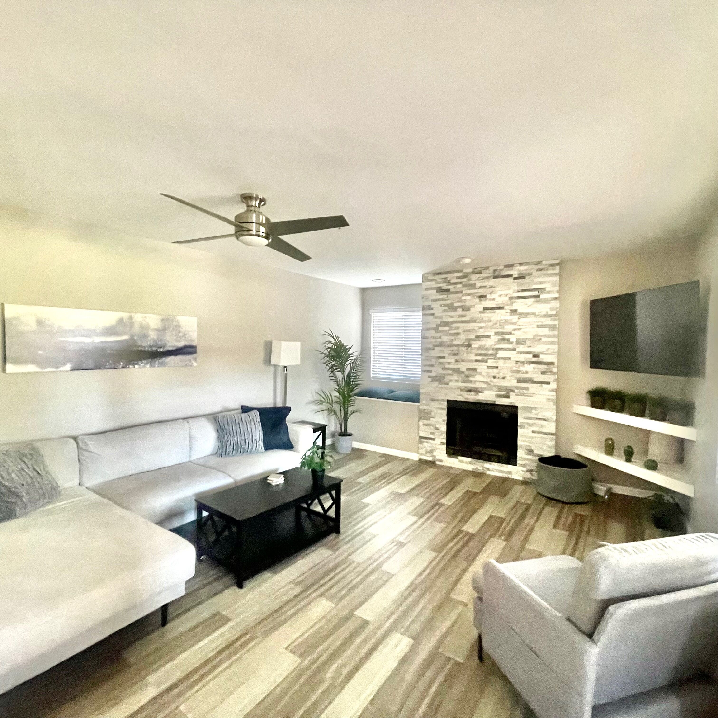 Gorgeous 2-bedroom condo near Old-Town Scottsdale 