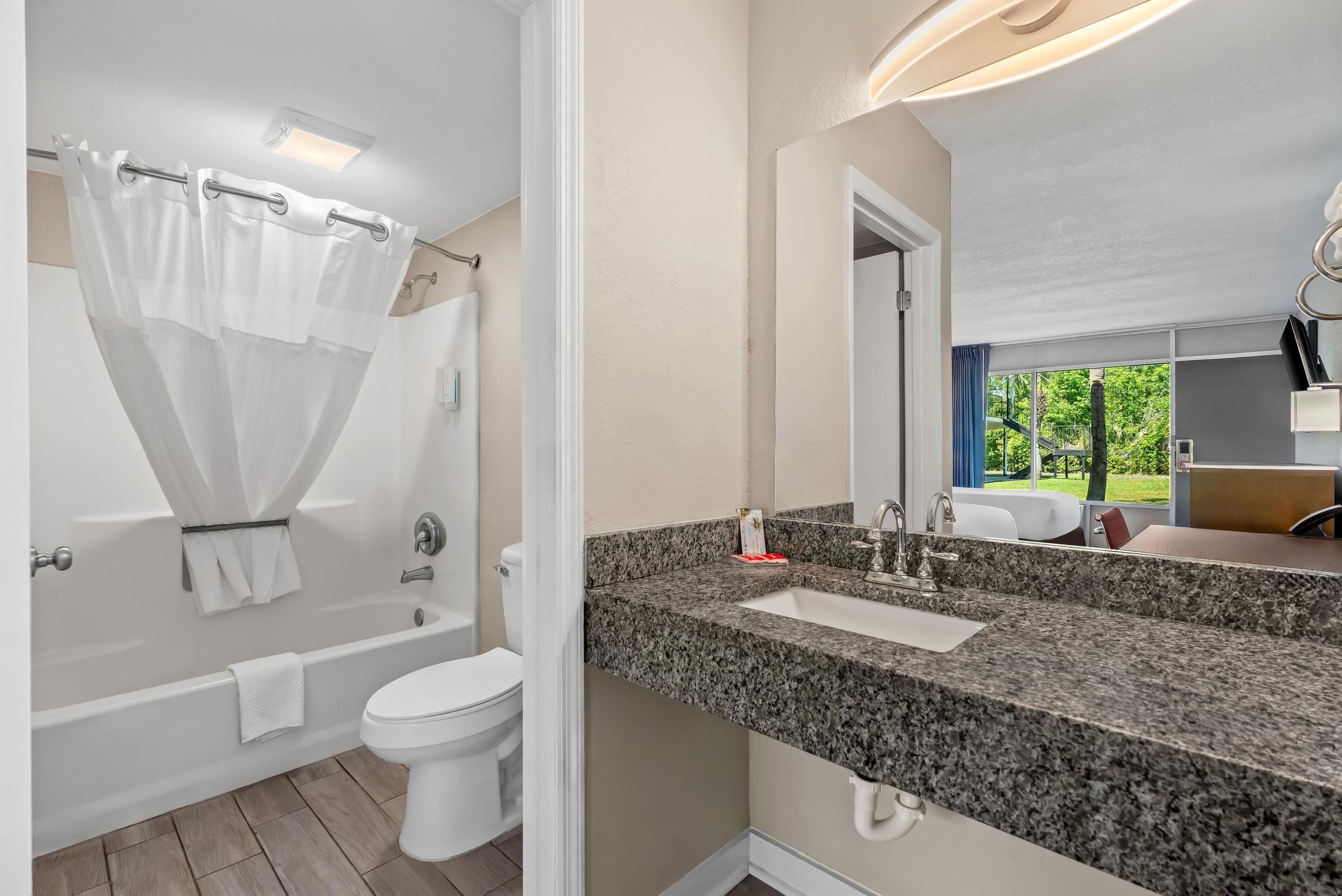 standard room, 2 double beds, non smoking | 1 bedroom, premium bedding, desk, laptop workspace