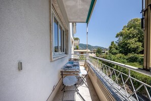 Outdoor dining - CASA JOHANNA - Relax, Comfort and Terrace (Rapallo)
