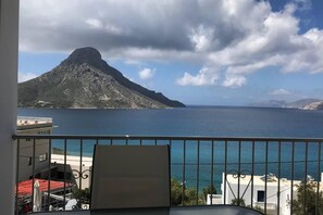 Apartment | Property grounds - Beautiful 2-bed Apartment in Grande Grotta (Kalymnos)