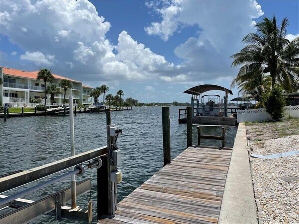 Imagen sin descripción, 1 de 48, botón