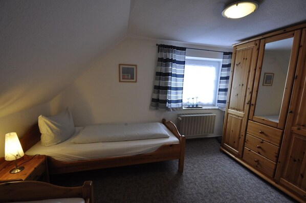 2 bedrooms