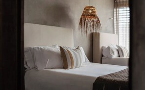 5 bedrooms, iron/ironing board, travel crib, free WiFi - Villa Moloch, Tulum – Beachfront • Chef Included (Tulum)