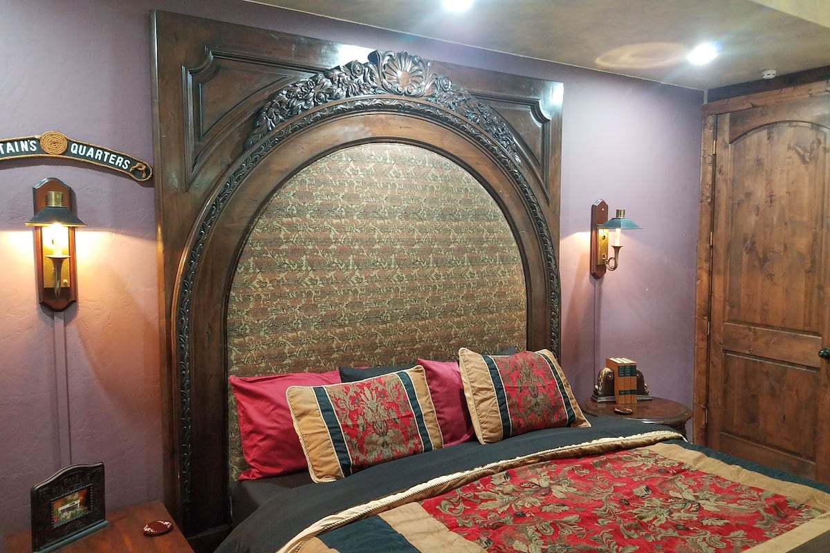 Renaissance Suite | 1 bedroom, individually decorated, individually furnished