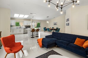 Smart TV, books - Chill dream house in Palm Springs Pool and SPA with View (Palm Springs)