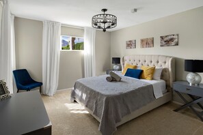 3 bedrooms, desk, iron/ironing board, travel crib - Chill dream house in Palm Springs Pool and SPA with View (Palm Springs)