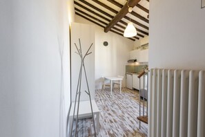 Interior - Pilastri Studio in Florence by Mmega (Firenze)
