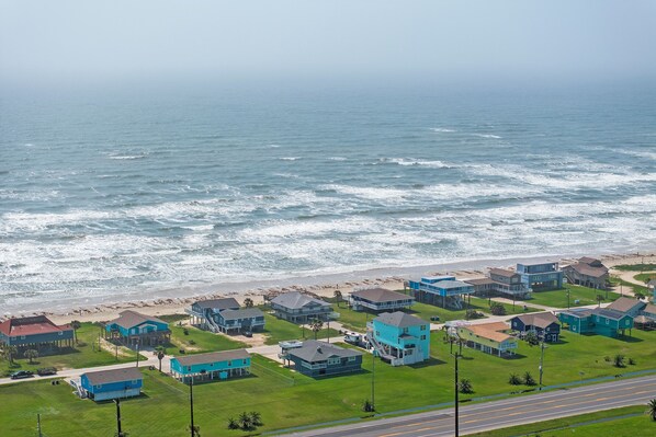 Exterior - Newly Remodeled!!! Dog friendly!!! Walk to the beach!!! (Jamaica Beach)