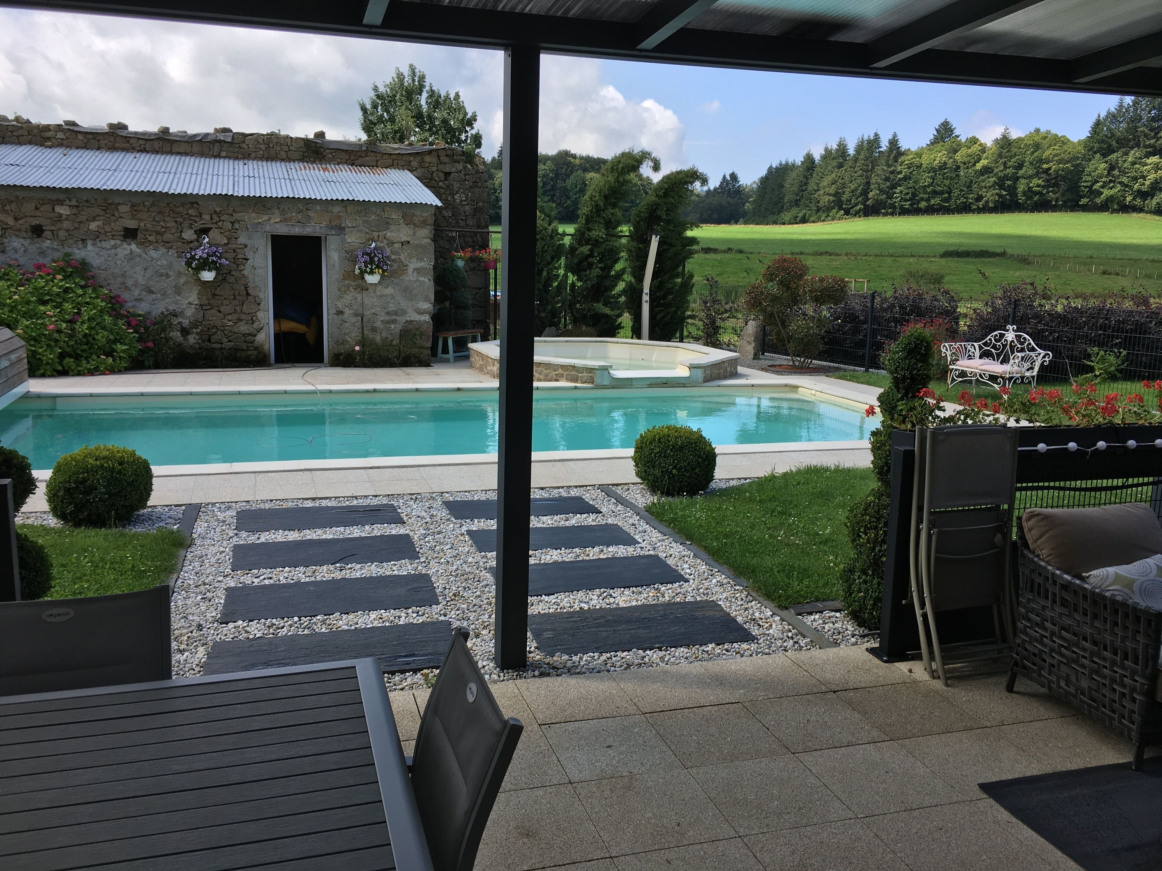 Piscine extérieure, piscine chauffée