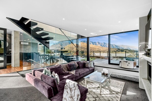 Exclusive Villa | Living area | 65-inch Smart TV with satellite channels, TV, fireplace - 1 St. Marks (Queenstown)