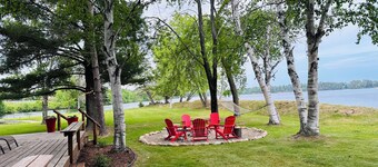 Premier Location on Crosslake - Hot Tub - Great for Families or Adults!