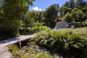 Property grounds - Moinho da Varzea Mill House & Hot Tub (Rio Frio, Arcos de Valdevez)