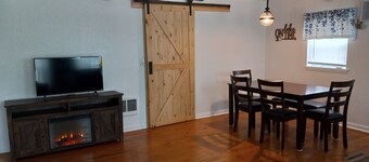 Ozark Family Getaway in beautiful Warsaw.