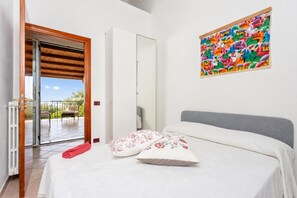 3 bedrooms, WiFi (free), bed sheets - Villa Milizie, Scicli, Italy (Scicli)