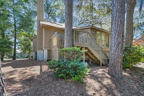 Exterior - 3409 Carolina Place: Spacious and desirably located Villa! (Hilton Head Island)