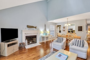 Smart TV, fireplace, DVD player