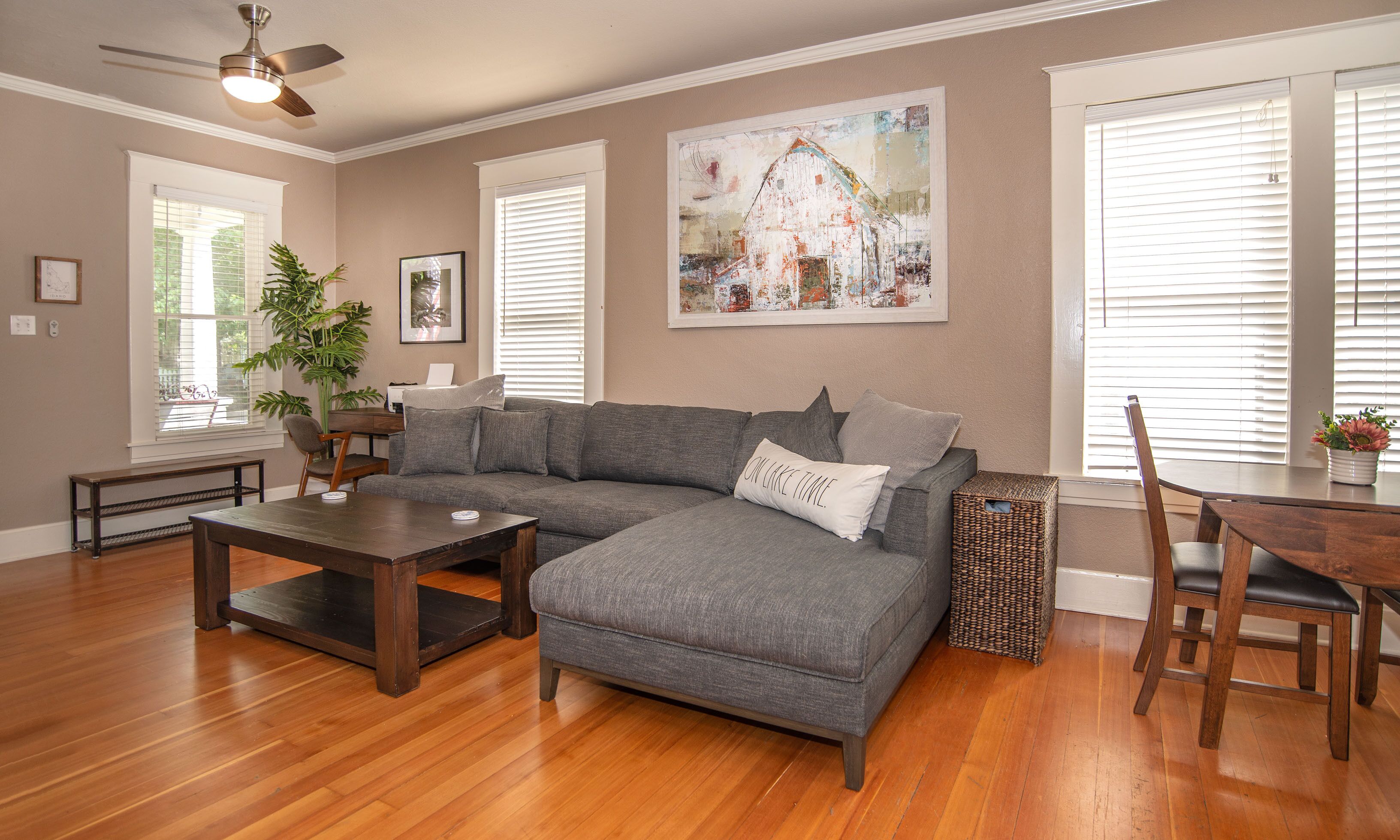 TV connectée, cheminée, imprimantes