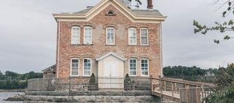 Super Comfortable Water-view Home in Saugerties